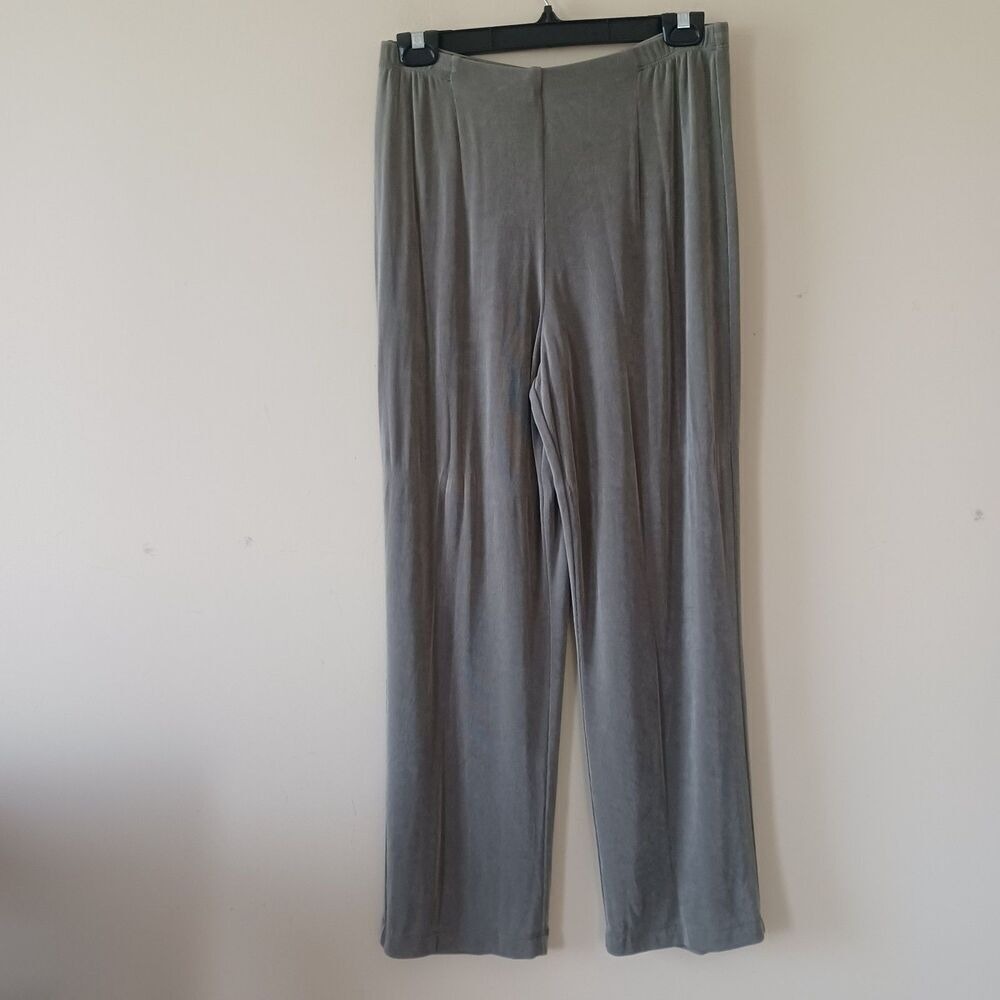 Chicos Travelers Pants Lg Short PullOn Liquid Knit Slinky Wide Leg Sage Green